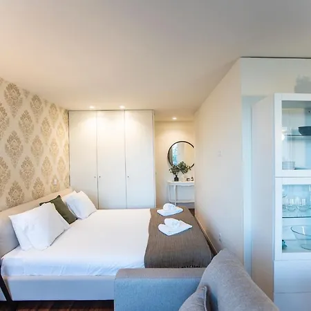 Bombarda 2L - Peaceful Studio In Art District By Lovelystay * Oporto